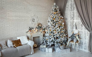 Magandang Christmas Room na May Puting Dekorasyon — Magandang Pasko Wallpaper