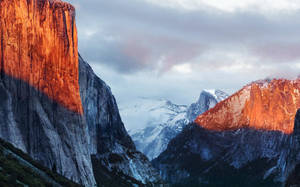 Mountain for Macbook wallpaper
