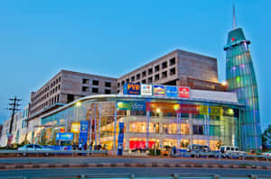 Likuran ng Mall — MacBook Air M2 Wallpaper
