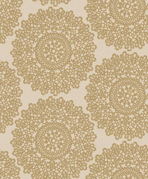 Gintong kulay na Mandala art wallpaper — Motorola Razr Ultra 2025 Wallpaper
