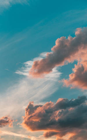Minimalist Blue Sky sa Pastel Shades — Galaxy Tab S10+ Wallpaper