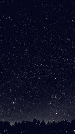 Nakakasilaw na mga Bituin sa Madilim na Langit — Dark mode Wallpaper
