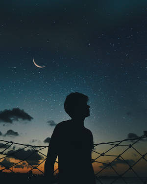 Pag-iisa sa Ilalim ng mga Bituin — Buwan Gabi Langit Wallpaper