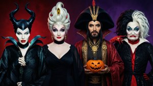Pinagsama-sama ang mga klasikong kontrabida ng Disney para sa Halloween, bawat isa may nakakatakot na aksesoryo.