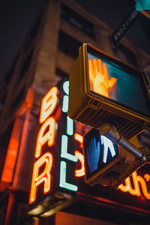 Pedestrian Neon Sign — Neon Wallpaper