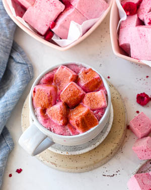 Pink Raspberry Marshmallow Drink wallpaper — 4:5 Wallpaper