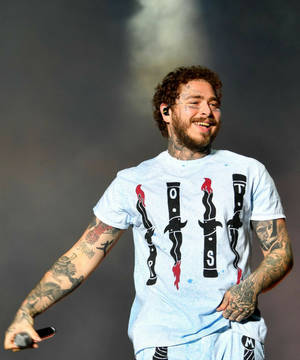 Post Malone 2019 Sziget Festival wallpaper — Motorola Razr Ultra 2026 Wallpaper