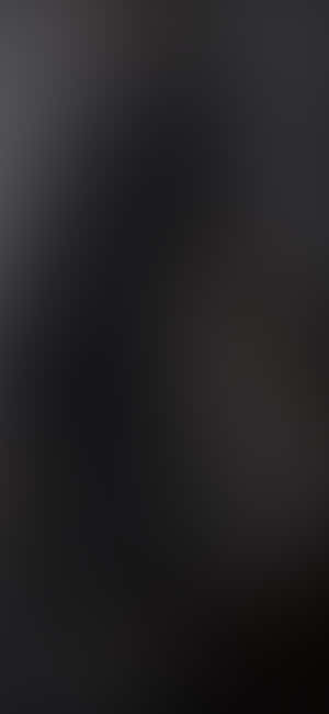 Black Blur background — iPhone 18 Wallpaper