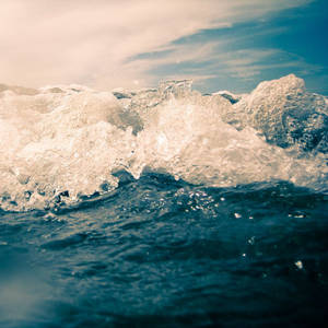 Raging Ocean Waves IPad Mini