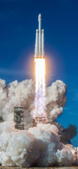 SpaceX Falcon heavy launch wallpaper — iPhone 18 Pro Wallpaper