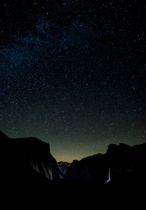 Starry Night - Isang Mapang-akit na Sulyap ng Isang Kosmikong Sining