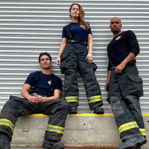 Station 19 na trio wallpaper — Pixel Watch 5 Wallpaper