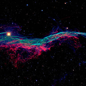 AMOLED wallpaper ng galactic body sa iba't ibang shades ng asul at pink.