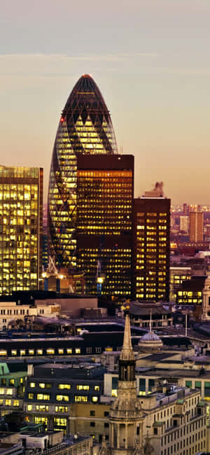 Ang Gherkin At Iba Pang Skyscraper Sa Ulap — Galaxy A16 Wallpaper