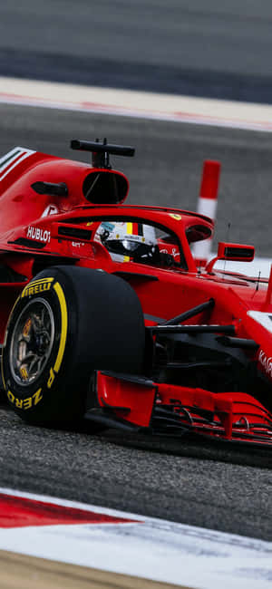 Iphone Xs F1 2018 Background — iPhone 14 Pro Wallpaper