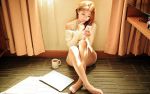 Babae Nasa Telepon 2560x1600