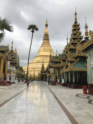 Wallpaper ng Yangon Shwedagon Compound — 3:4 Wallpaper